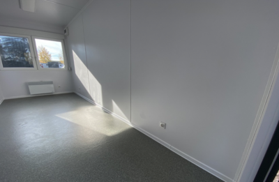 Premium Bürocontainer 6,00 x 2,44 Tür Stirnseitig