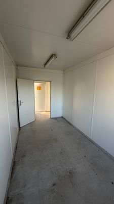 Gebrauchter Büro- / Mannschaftscontainer 20’ 6.055 × 2.438 mm