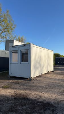 Gebrauchter Büro- / Mannschaftscontainer 20’ 6.055 × 2.438 mm