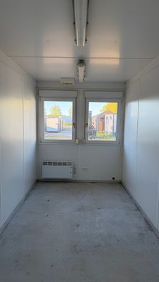 Gebrauchter Büro- / Mannschaftscontainer 20’ 6.055 × 2.438 mm